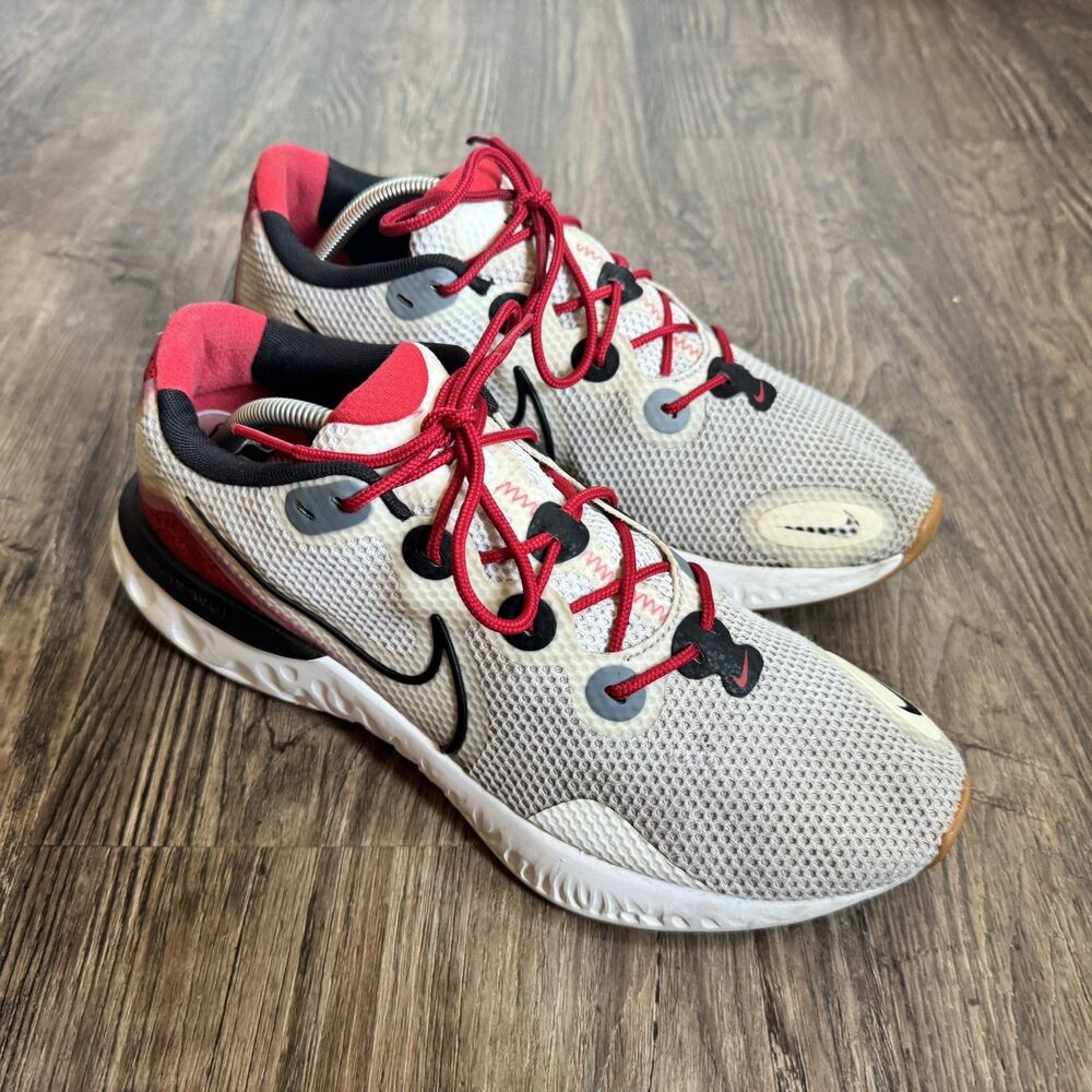 Nike Renew Run White/Red/Black Low Athletic Sneaker CW5231-100 NO TAG mens 11
